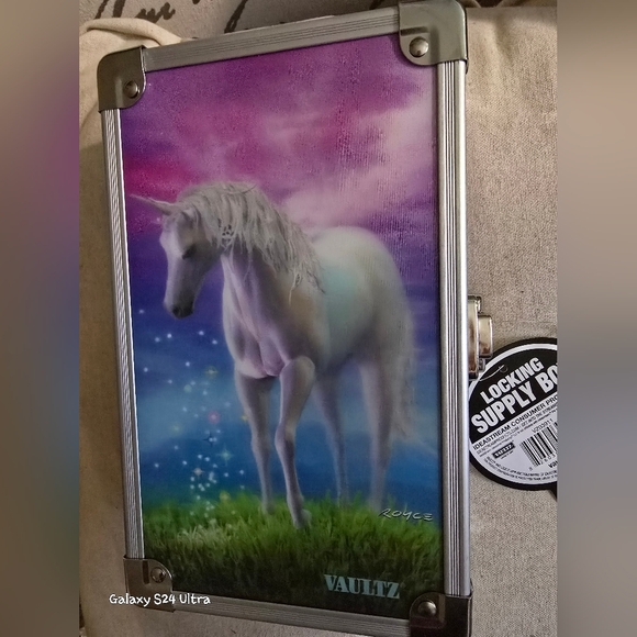 Vaultz Unicorn Holographic Design Lock Supply Box NEW - Picture 3 of 16